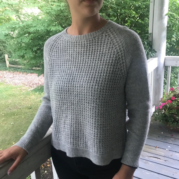 Gray sweater - Picture 7 of 8